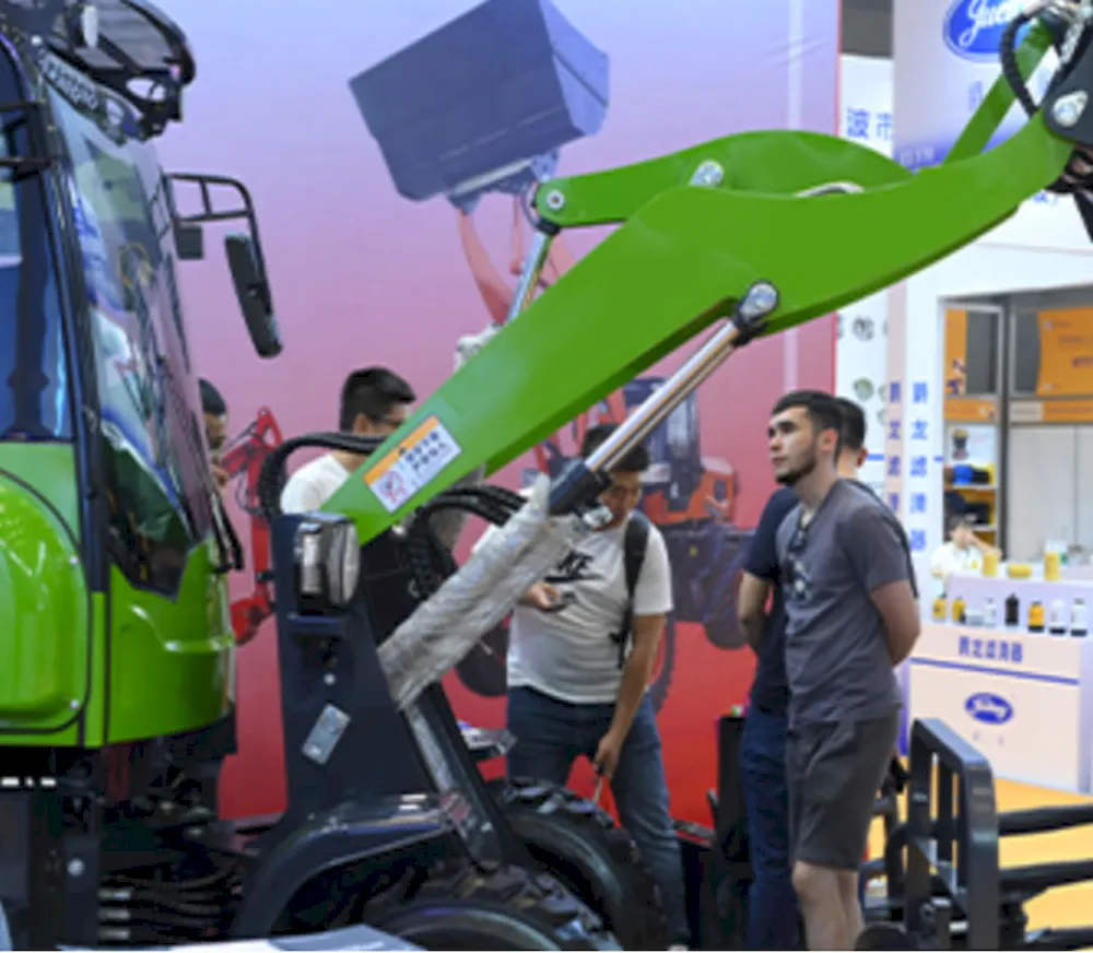 Exhibitions and Customers